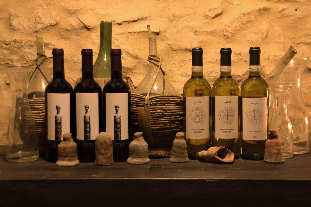 etrusco Vernaccia e Ombra rosso biologico Vena di Vino